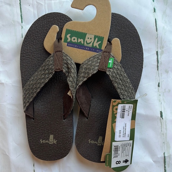 Sanuk Other - Sanuk Yogi ll flip flops NWT size 8